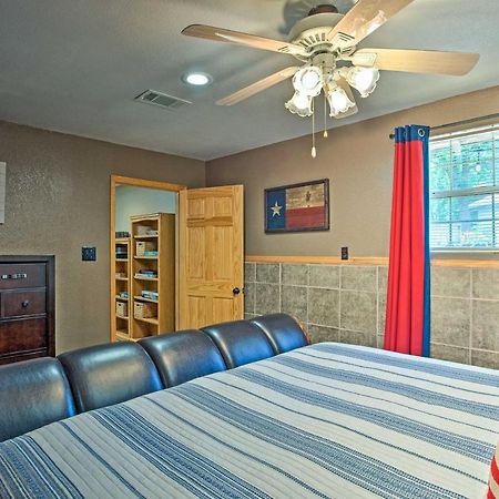 Lake Texoma Cabin - 1 Mi To Park And Boat Ramp! Willow Spring エクステリア 写真