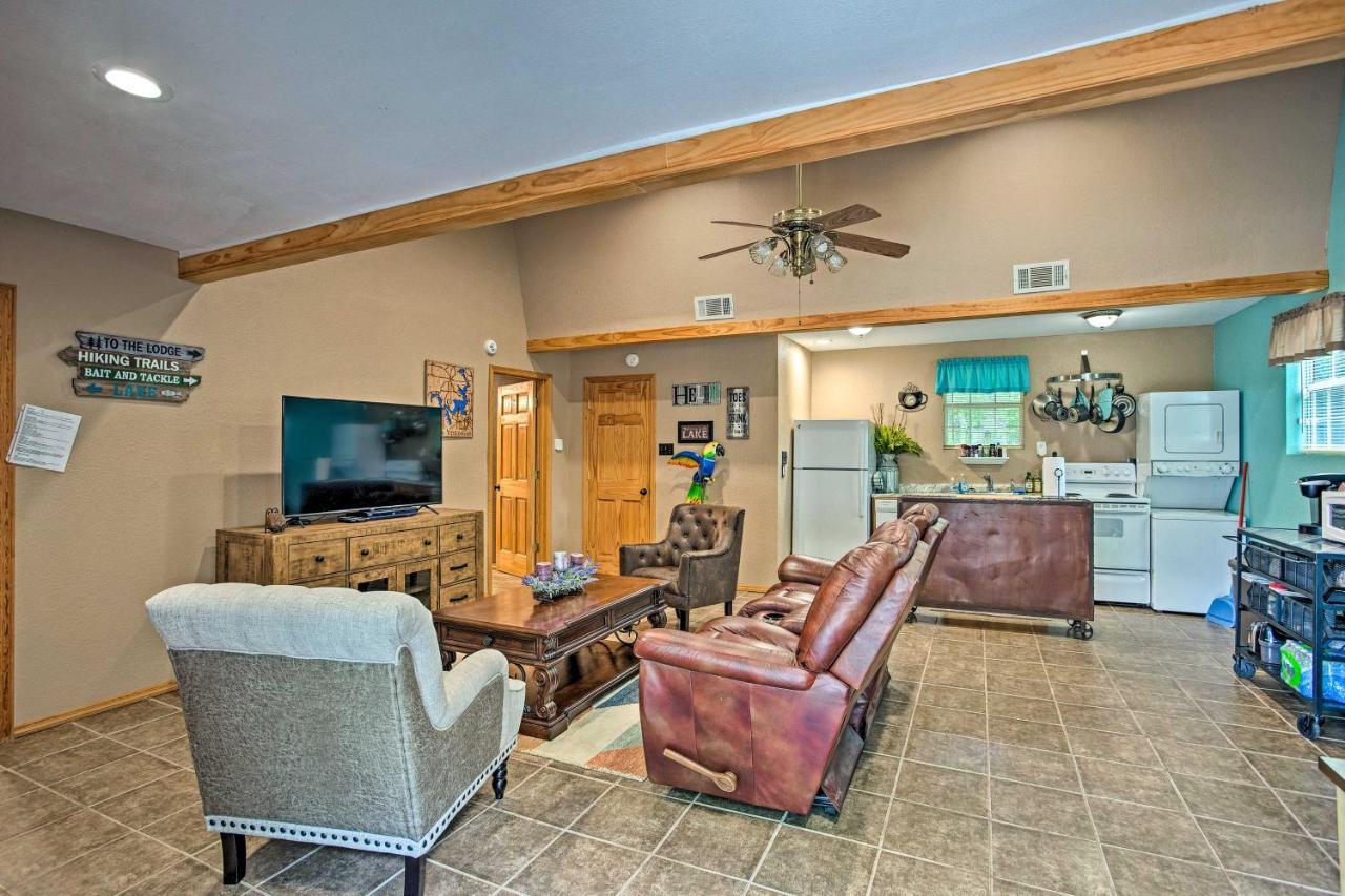 Lake Texoma Cabin - 1 Mi To Park And Boat Ramp! Willow Spring エクステリア 写真