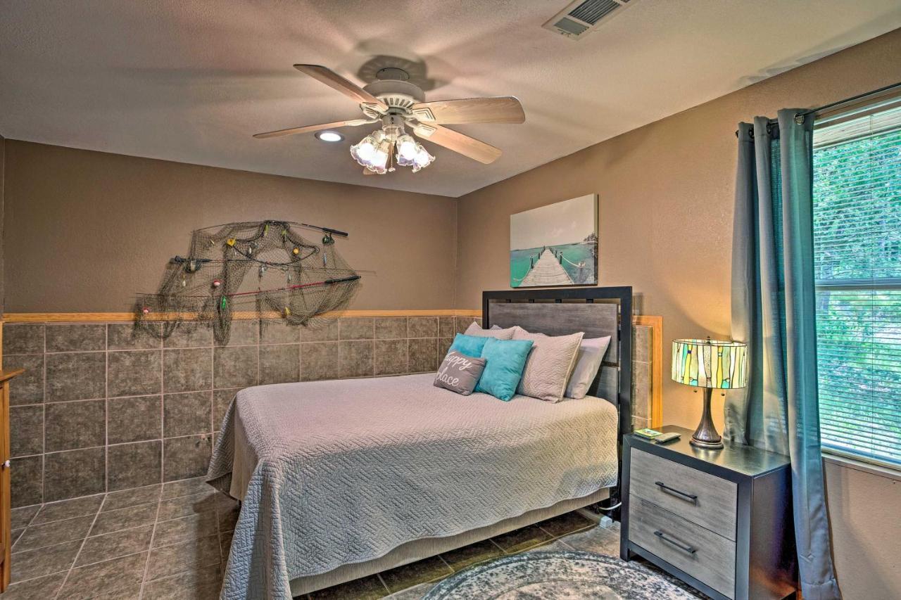 Lake Texoma Cabin - 1 Mi To Park And Boat Ramp! Willow Spring エクステリア 写真